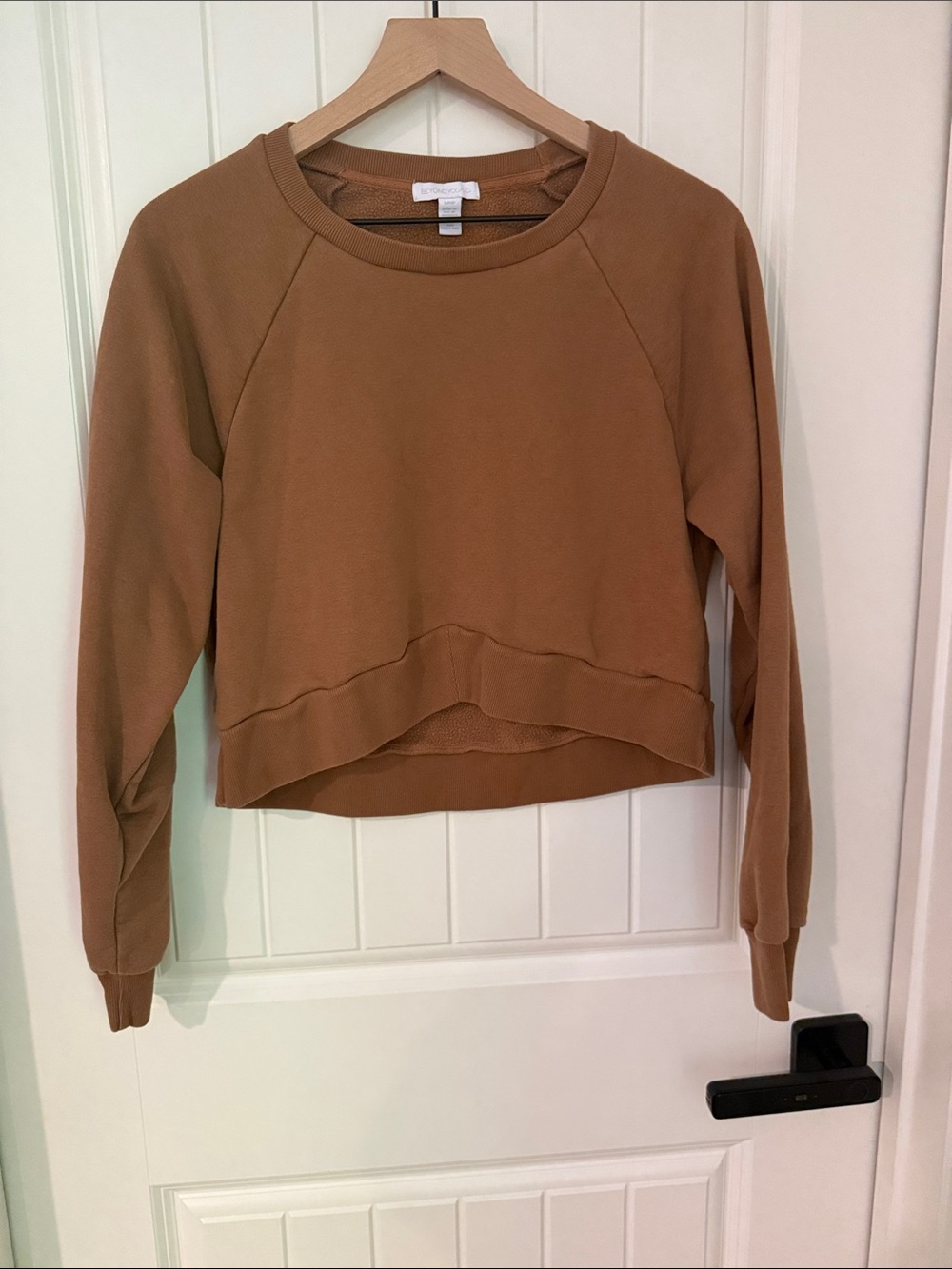 Beyond Yoga Cropped Pullover Sweatshirt in Camel Brown